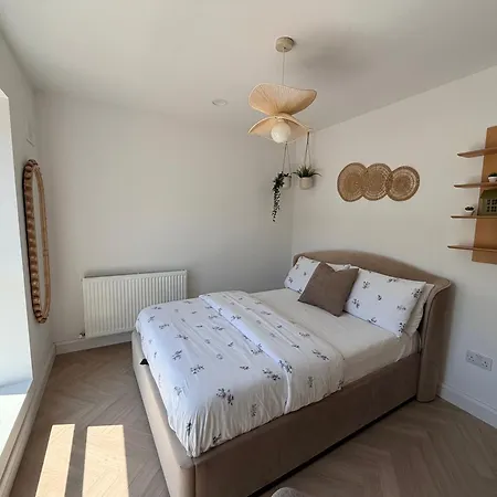 Homestay Double Ensuite Room, *